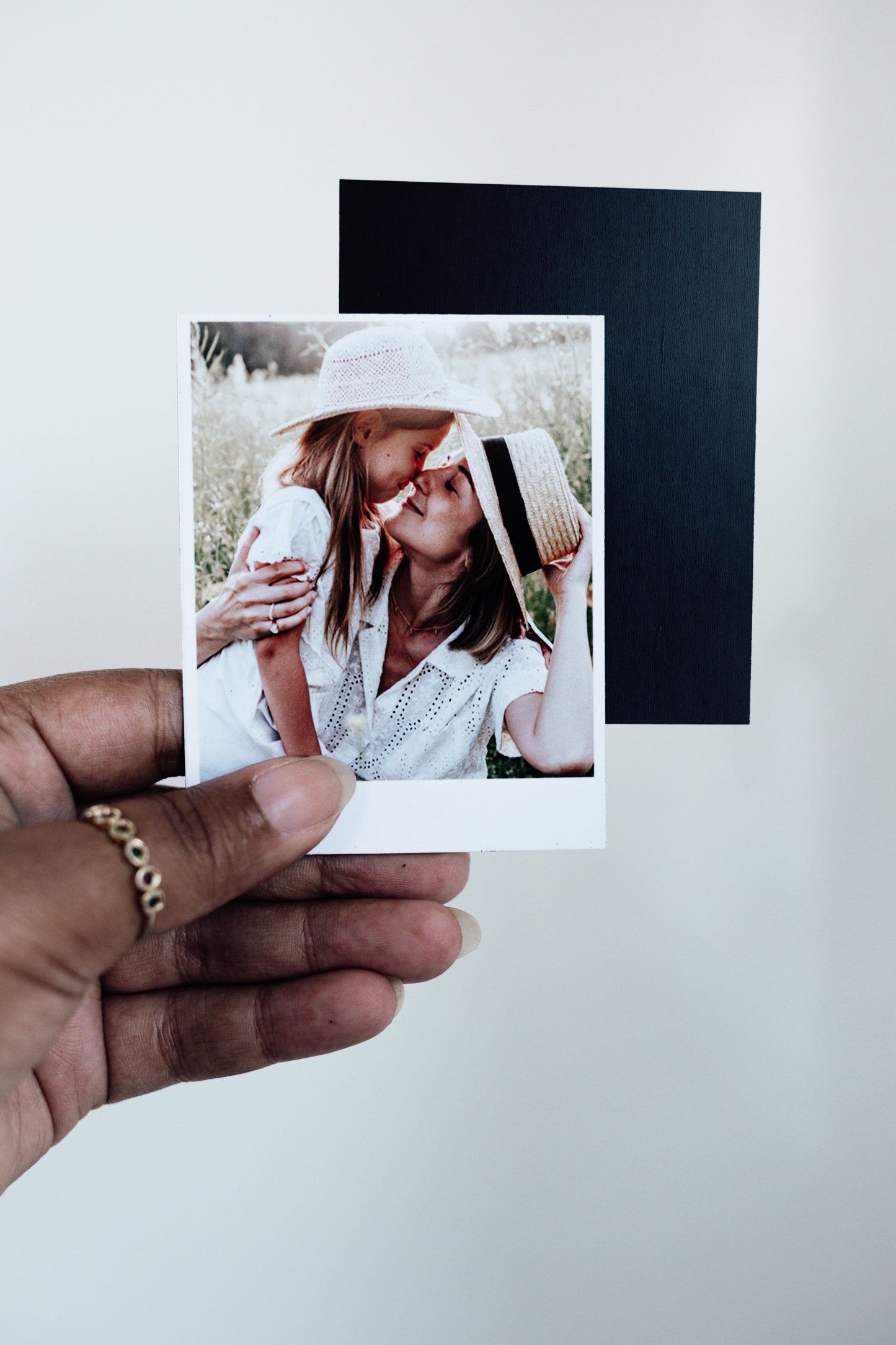 photo recto et verso d'un magnet photo souple format tirage instantanée rétro