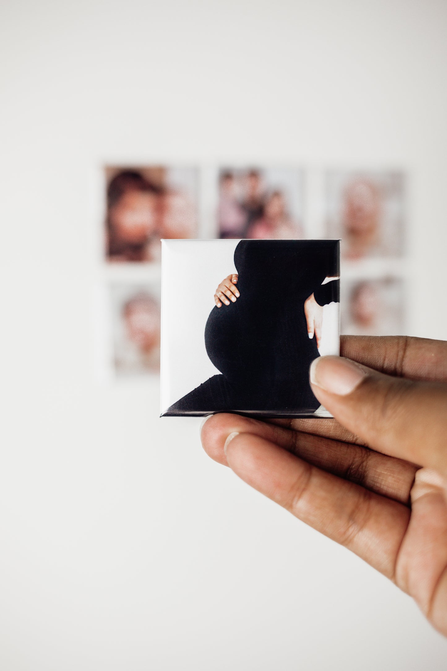 magnet photo personnalisé carré de face avec arrière plan