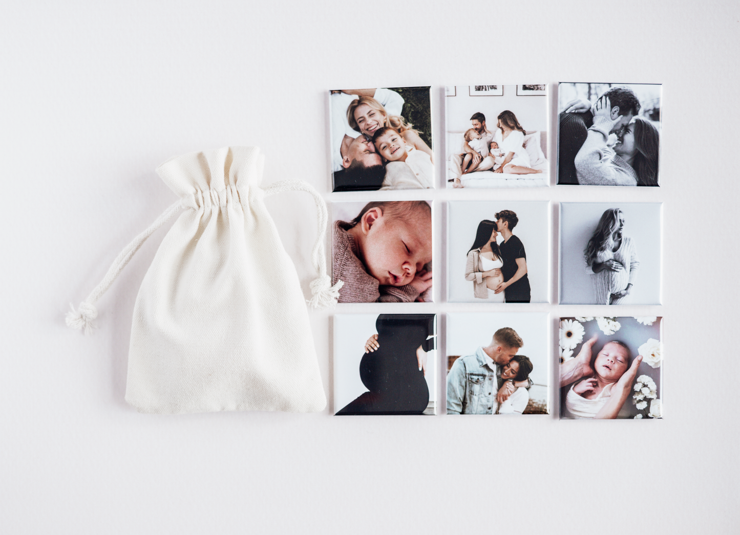 photo du lot de 9 magnets carrés rigides posés + pochette tissu