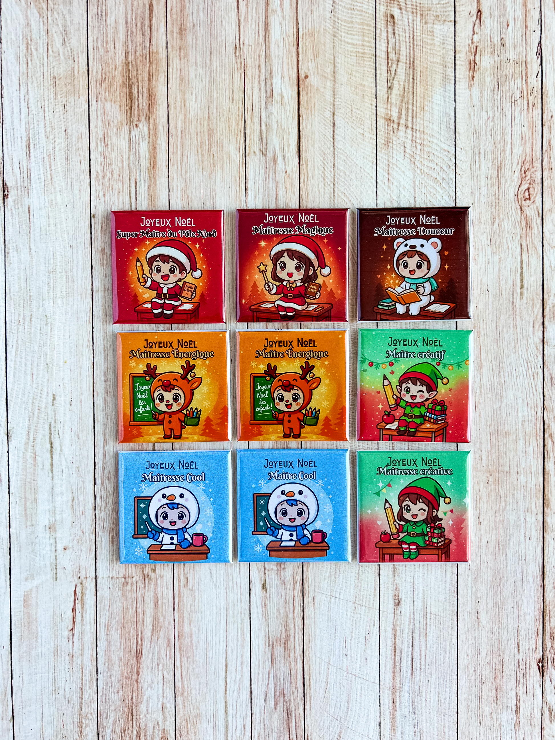 mini collection cadeau instituteurs noel, magnet carré illustré d'un chibi déguisé