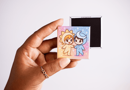photo du signe gémeaux de la collection zodiaque chibi costume, magnet carré rigide illustré 
